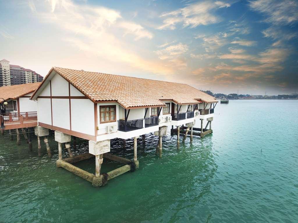 Lexis Port Dickson Hotell Exteriör bild
