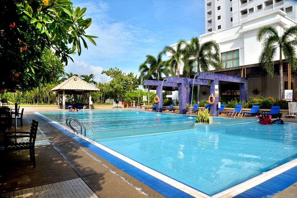 Lexis Port Dickson Hotell Exteriör bild