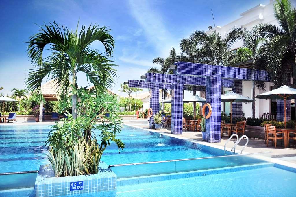 Lexis Port Dickson Hotell Exteriör bild
