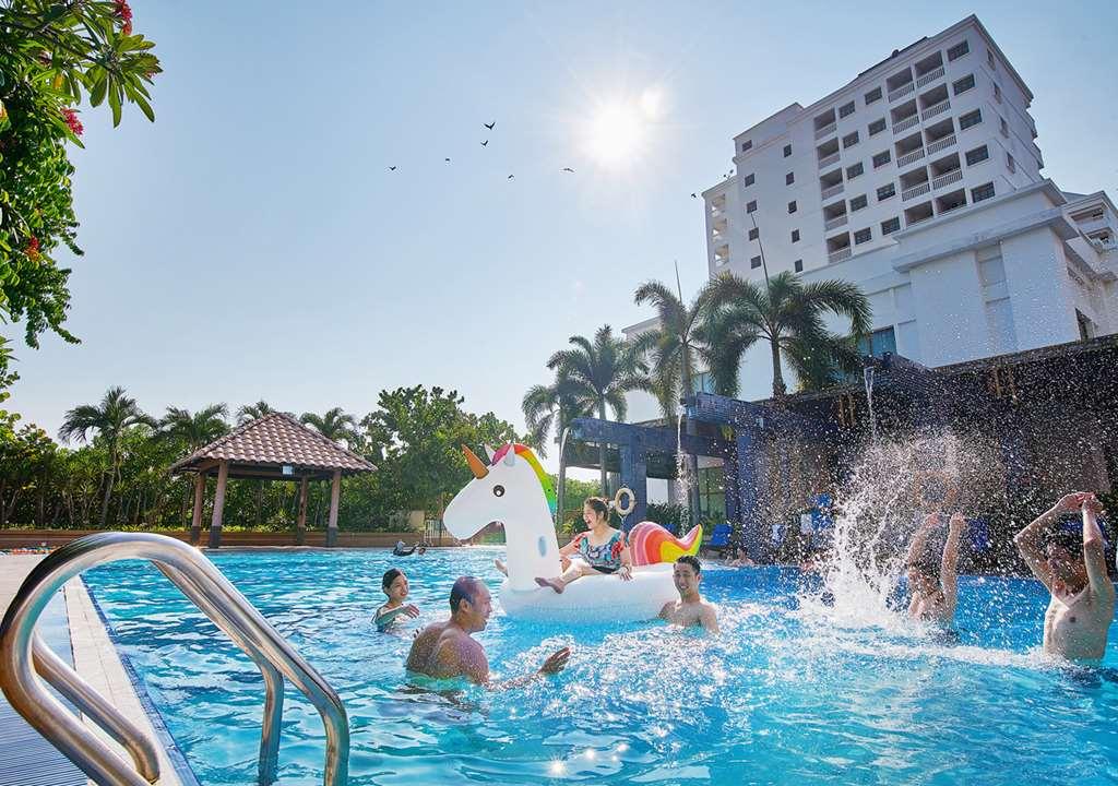 Lexis Port Dickson Hotell Exteriör bild