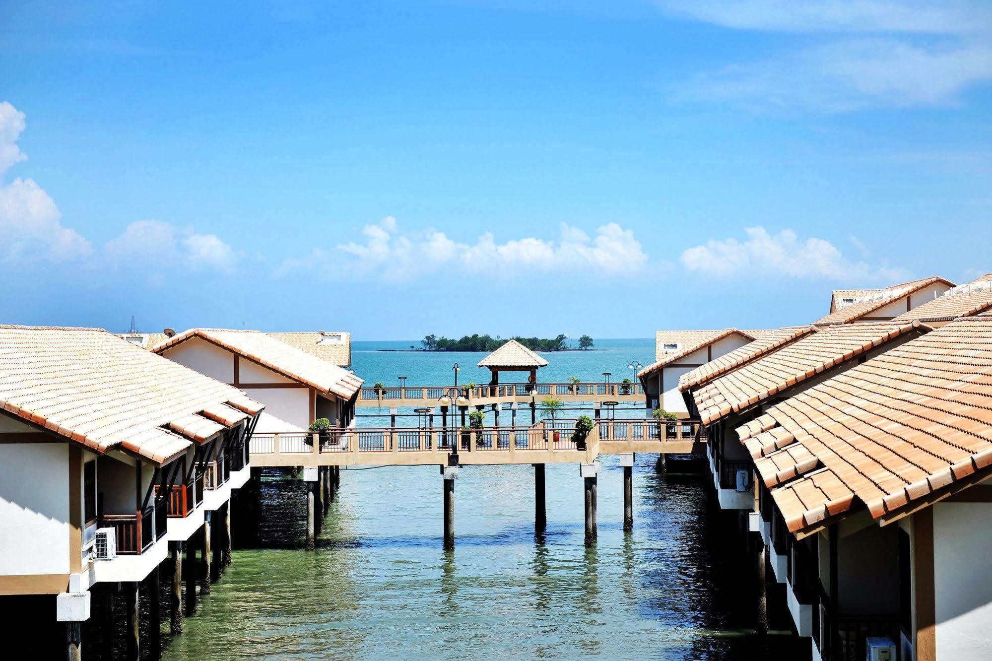 Lexis Port Dickson Hotell Exteriör bild